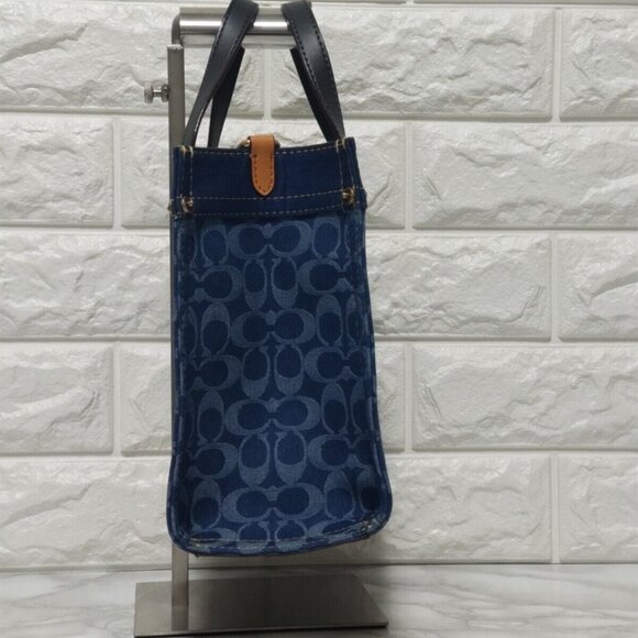 Coach Denim Field Tote 22 Authentic Signature Pattern - Picture 4 of 6